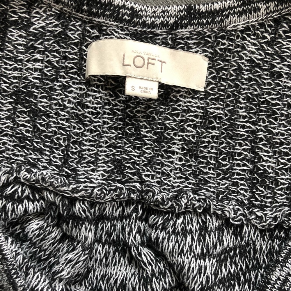 LOFT Black & White Sleeveless Sweater - EUC -S - Picture 2 of 4